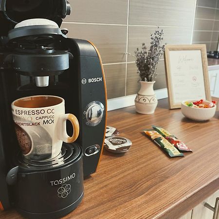 Modern Apartment With Self Check-In Тимишоара Экстерьер фото