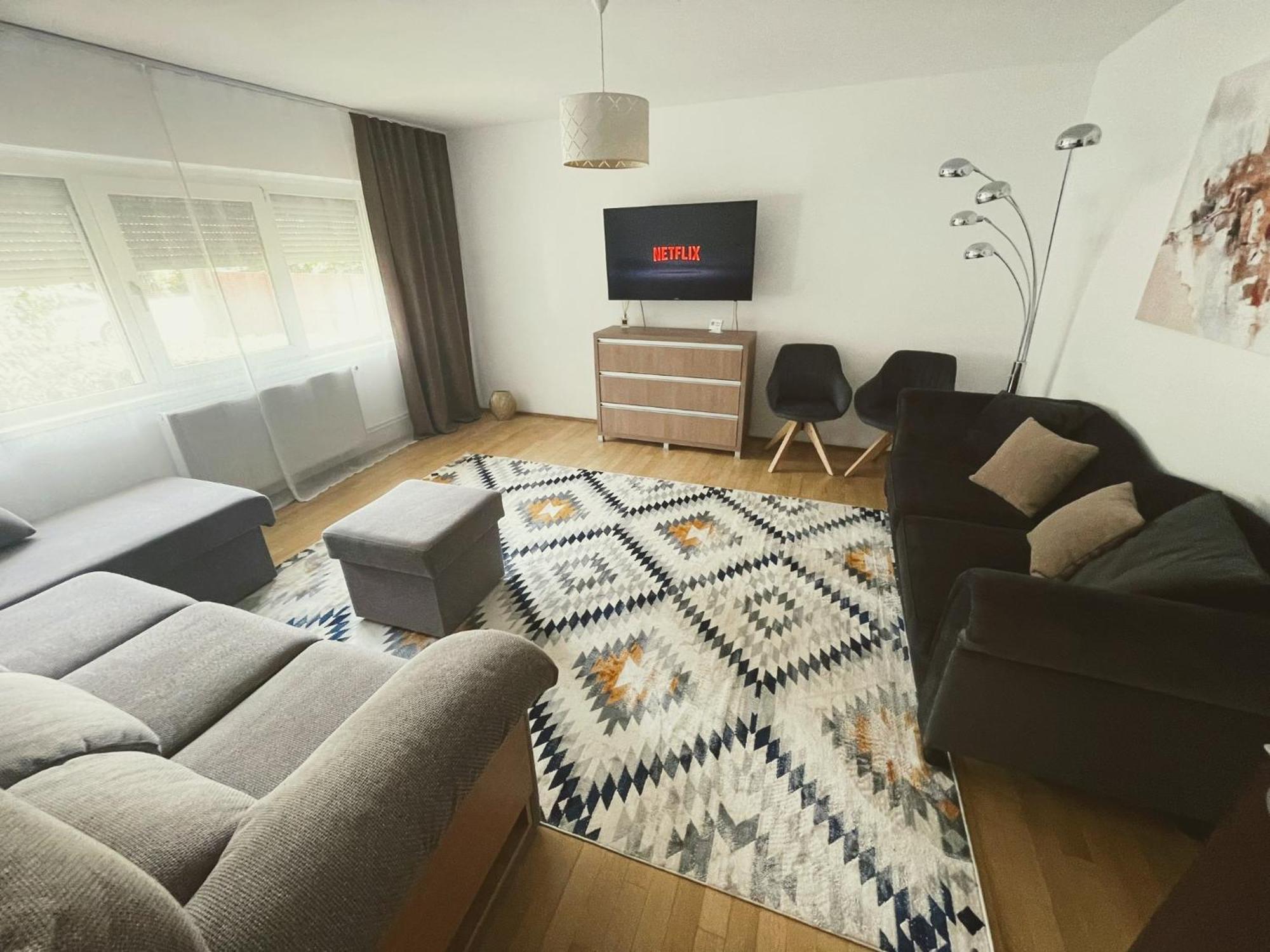 Modern Apartment With Self Check-In Тимишоара Экстерьер фото